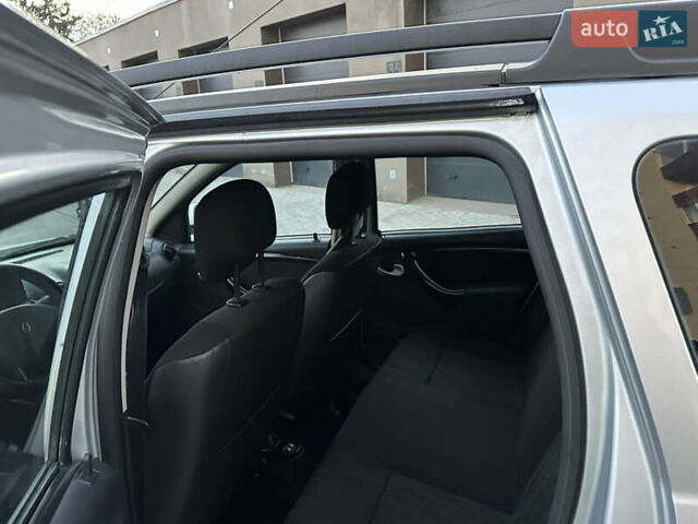 Серый Рено Дастер, объемом двигателя 1.6 л и пробегом 102 тыс. км за 8900 $, фото 23 на Automoto.ua