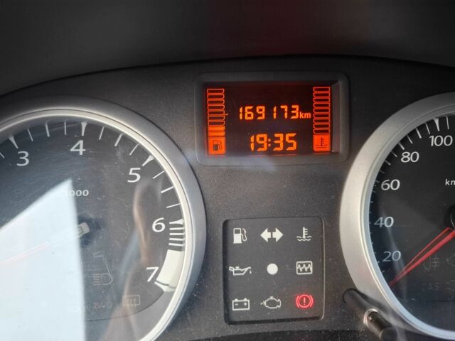 Рено Дастер 2010 в Черкассах на Automoto.ua Серый Рено Дастер, объемом двигателя 1.6 л и пробегом 169 тыс. км за 7999 $, фото 19 на Automoto.ua