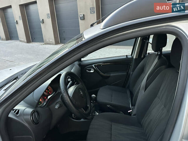 Серый Рено Дастер, объемом двигателя 1.6 л и пробегом 102 тыс. км за 8900 $, фото 22 на Automoto.ua