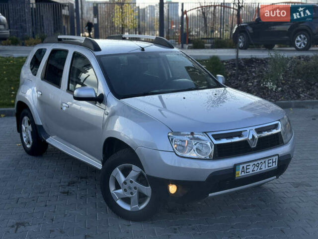 Серый Рено Дастер, объемом двигателя 1.6 л и пробегом 184 тыс. км за 7390 $, фото 5 на Automoto.ua
