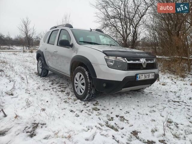 Серый Рено Дастер, объемом двигателя 1.46 л и пробегом 251 тыс. км за 7900 $, фото 3 на Automoto.ua