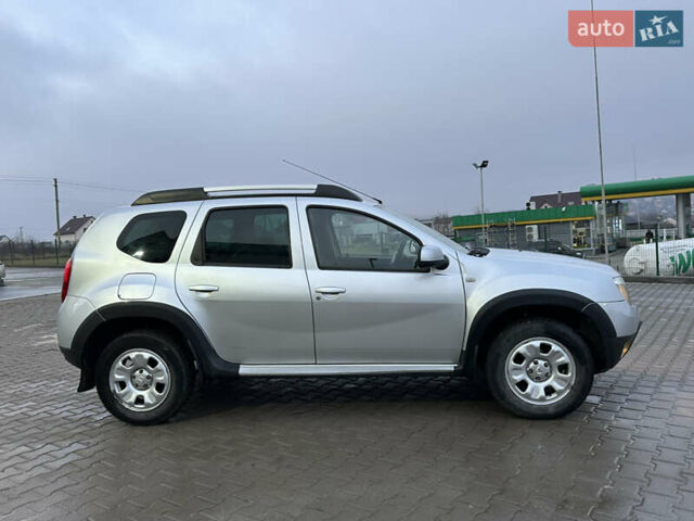 Серый Рено Дастер, объемом двигателя 1.6 л и пробегом 140 тыс. км за 10369 $, фото 11 на Automoto.ua