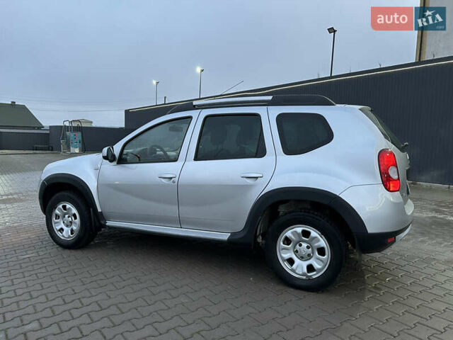 Серый Рено Дастер, объемом двигателя 1.6 л и пробегом 140 тыс. км за 10369 $, фото 9 на Automoto.ua