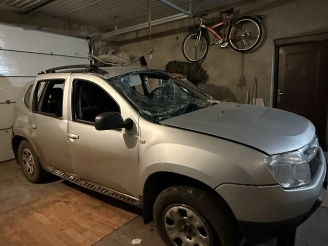 Рено Дастер 2011 в Краматорске на Automoto.ua Серый Рено Дастер, объемом двигателя 1.6 л и пробегом 220 тыс. км за 2020 $, фото 1 на Automoto.ua