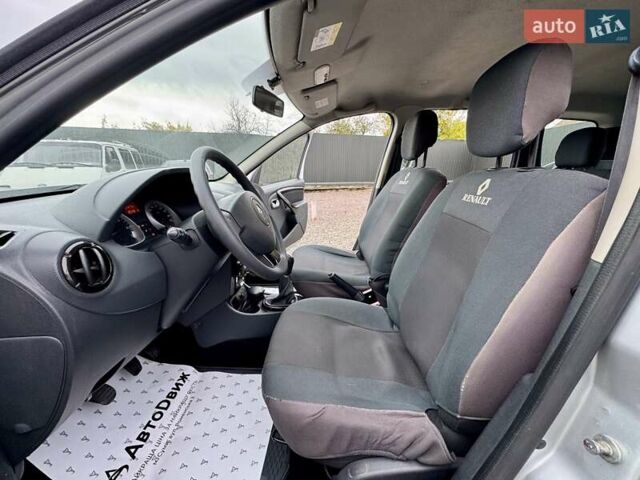 Рено Дастер 2011 в Сумах на Automoto.ua Серый Рено Дастер, объемом двигателя 1.6 л и пробегом 137 тыс. км за 8499 $, фото 18 на Automoto.ua