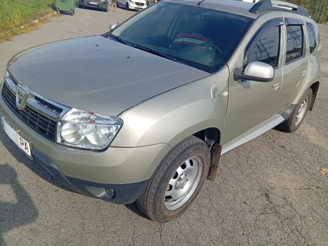 Рено Дастер 2011 в Харькове на Automoto.ua Серый Рено Дастер, объемом двигателя 1.5 л и пробегом 219 тыс. км за 8791 $, фото 7 на Automoto.ua