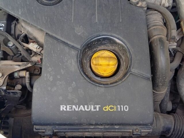 Рено Дастер 2011 в Харькове на Automoto.ua Серый Рено Дастер, объемом двигателя 1.5 л и пробегом 219 тыс. км за 8791 $, фото 5 на Automoto.ua