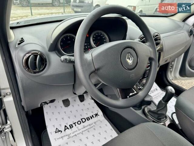 Рено Дастер 2011 в Сумах на Automoto.ua Серый Рено Дастер, объемом двигателя 1.6 л и пробегом 137 тыс. км за 8499 $, фото 21 на Automoto.ua