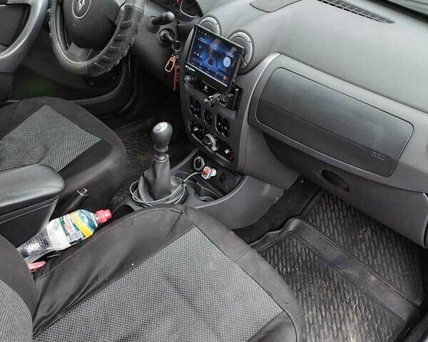 Сірий Рено Дастер, об'ємом двигуна 1.6 л та пробігом 229 тис. км за 7500 $, фото 9 на Automoto.ua