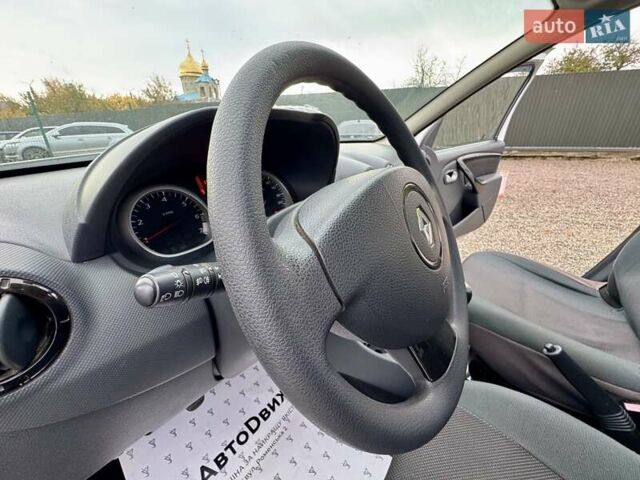 Рено Дастер 2011 в Сумах на Automoto.ua Серый Рено Дастер, объемом двигателя 1.6 л и пробегом 137 тыс. км за 8499 $, фото 22 на Automoto.ua