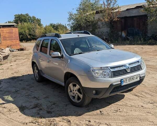 Рено Дастер 2011 в Павлограде на Automoto.ua Серый Рено Дастер, объемом двигателя 1.6 л и пробегом 86 тыс. км за 8400 $, фото 6 на Automoto.ua