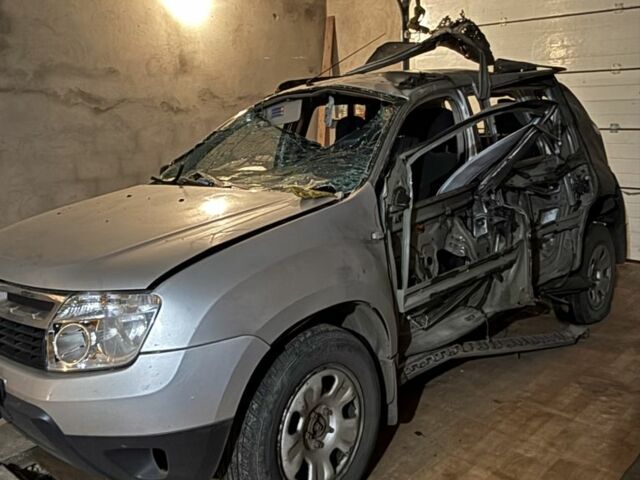 Рено Дастер 2011 в Краматорске на Automoto.ua Серый Рено Дастер, объемом двигателя 1.6 л и пробегом 220 тыс. км за 2020 $, фото 3 на Automoto.ua