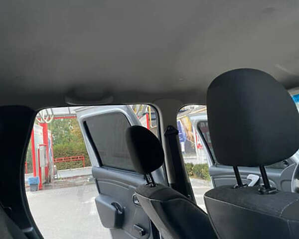 Серый Рено Дастер, объемом двигателя 1.6 л и пробегом 265 тыс. км за 7000 $, фото 5 на Automoto.ua