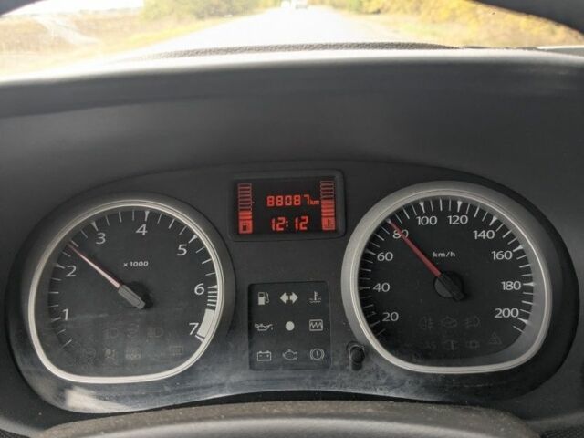 Серый Рено Дастер, объемом двигателя 1.6 л и пробегом 88 тыс. км за 8300 $, фото 6 на Automoto.ua