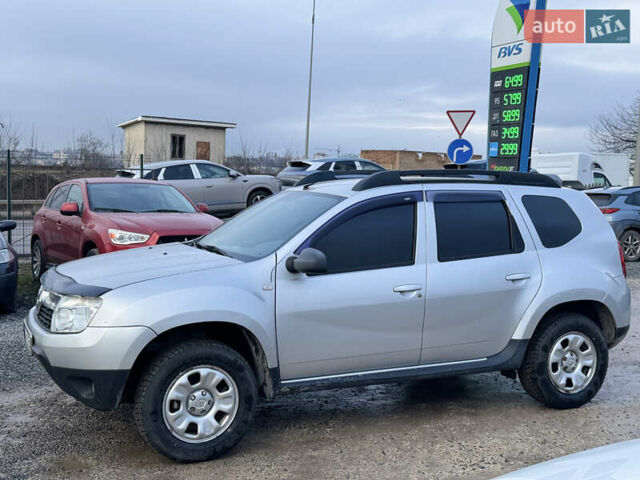 Серый Рено Дастер, объемом двигателя 1.6 л и пробегом 103 тыс. км за 9700 $, фото 4 на Automoto.ua