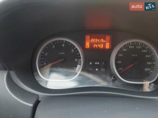 Серый Рено Дастер, объемом двигателя 1.6 л и пробегом 223 тыс. км за 8400 $, фото 12 на Automoto.ua