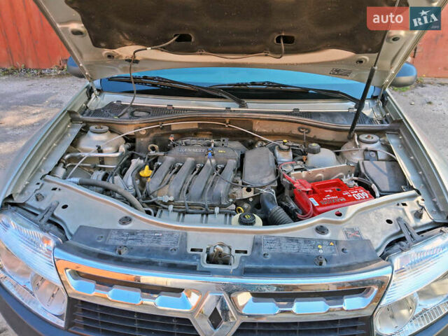 Серый Рено Дастер, объемом двигателя 1.6 л и пробегом 65 тыс. км за 10000 $, фото 4 на Automoto.ua