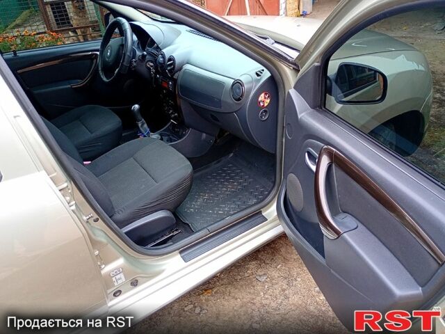 Сірий Рено Дастер, об'ємом двигуна 1.6 л та пробігом 165 тис. км за 8700 $, фото 10 на Automoto.ua