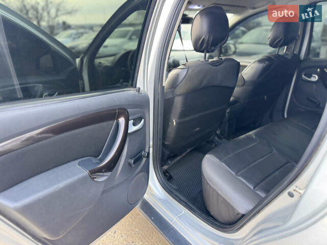 Серый Рено Дастер, объемом двигателя 1.6 л и пробегом 103 тыс. км за 9700 $, фото 37 на Automoto.ua