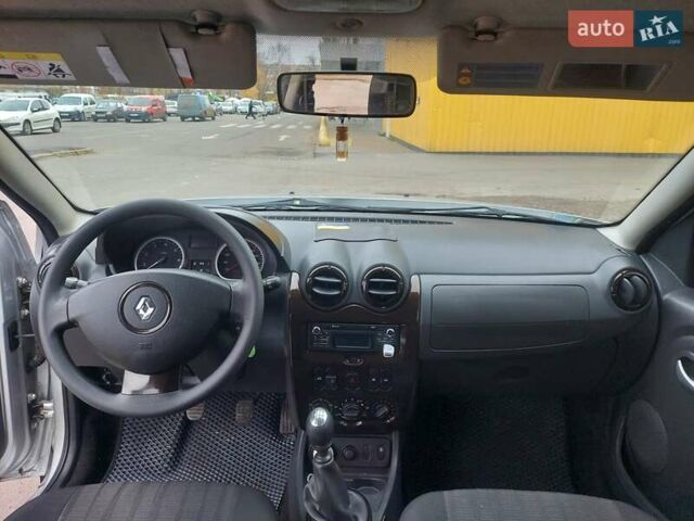 Серый Рено Дастер, объемом двигателя 1.6 л и пробегом 223 тыс. км за 8400 $, фото 11 на Automoto.ua