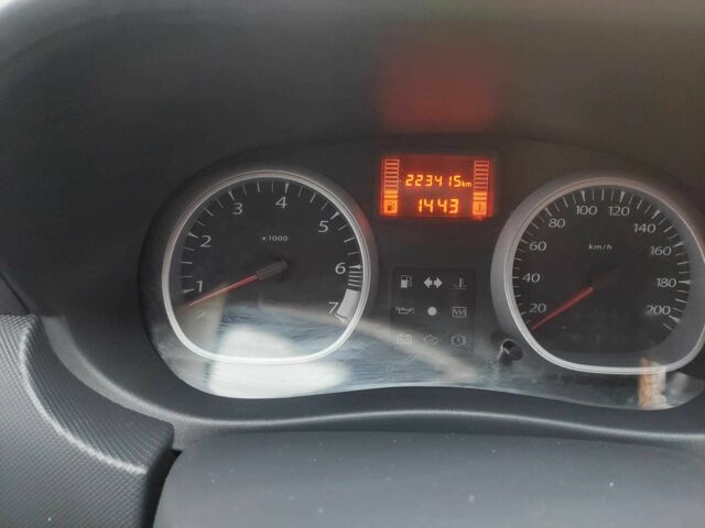 Серый Рено Дастер, объемом двигателя 1.6 л и пробегом 223 тыс. км за 8400 $, фото 13 на Automoto.ua