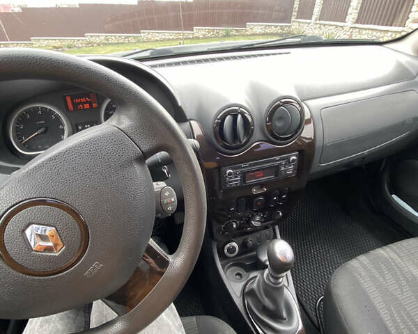 Сірий Рено Дастер, об'ємом двигуна 1.45 л та пробігом 132 тис. км за 9950 $, фото 12 на Automoto.ua