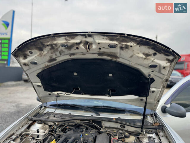 Серый Рено Дастер, объемом двигателя 1.6 л и пробегом 103 тыс. км за 9700 $, фото 49 на Automoto.ua