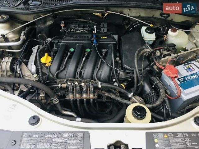 Рено Дастер 2012 в Киеве на Automoto.ua Серый Рено Дастер, объемом двигателя 1.6 л и пробегом 240 тыс. км за 8800 $, фото 2 на Automoto.ua