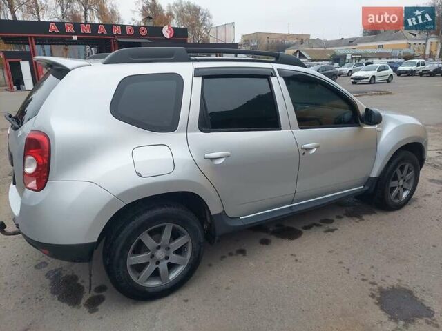 Серый Рено Дастер, объемом двигателя 1.6 л и пробегом 223 тыс. км за 8400 $, фото 3 на Automoto.ua