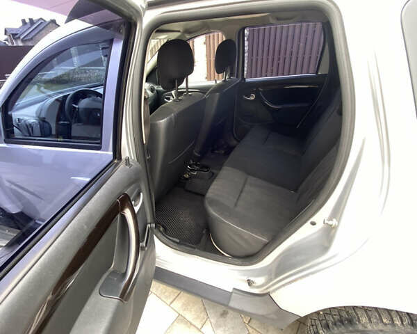 Сірий Рено Дастер, об'ємом двигуна 1.45 л та пробігом 132 тис. км за 9950 $, фото 7 на Automoto.ua