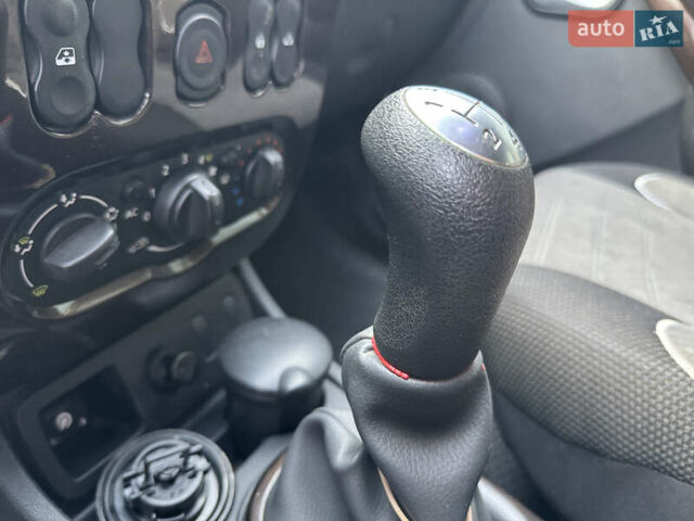 Серый Рено Дастер, объемом двигателя 1.6 л и пробегом 103 тыс. км за 9700 $, фото 41 на Automoto.ua