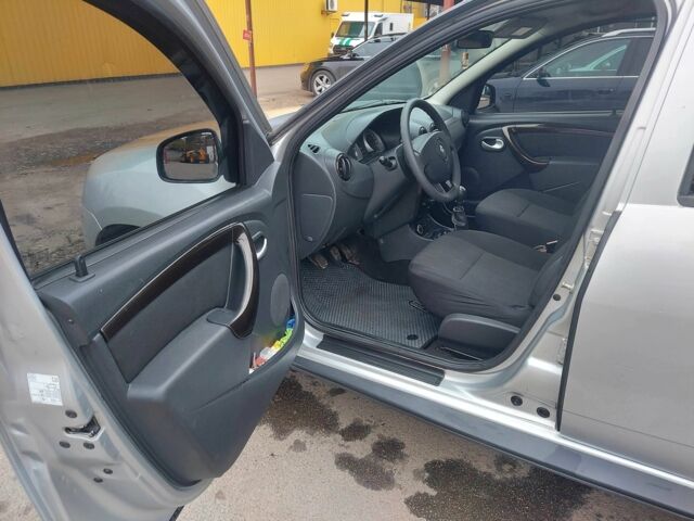 Серый Рено Дастер, объемом двигателя 1.6 л и пробегом 223 тыс. км за 8400 $, фото 8 на Automoto.ua