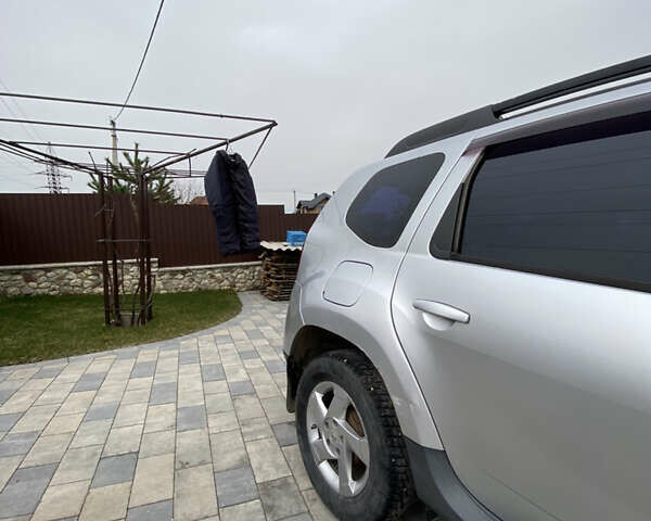 Сірий Рено Дастер, об'ємом двигуна 1.45 л та пробігом 132 тис. км за 9950 $, фото 4 на Automoto.ua