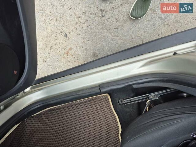 Серый Рено Дастер, объемом двигателя 1.45 л и пробегом 247 тыс. км за 7900 $, фото 31 на Automoto.ua