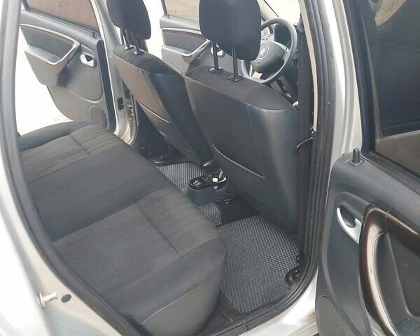 Серый Рено Дастер, объемом двигателя 1.6 л и пробегом 223 тыс. км за 8400 $, фото 9 на Automoto.ua