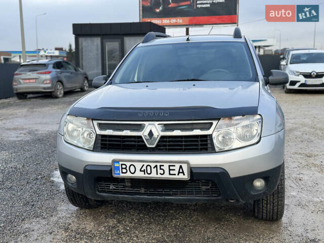 Серый Рено Дастер, объемом двигателя 1.6 л и пробегом 103 тыс. км за 9700 $, фото 1 на Automoto.ua