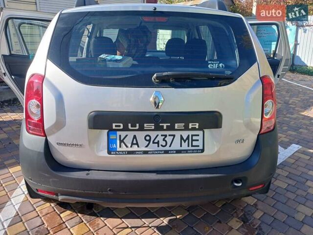 Рено Дастер 2013 в Киеве на Automoto.ua Серый Рено Дастер, объемом двигателя 1.5 л и пробегом 85 тыс. км за 10200 $, фото 6 на Automoto.ua