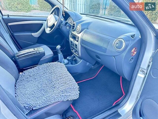 Сірий Рено Дастер, об'ємом двигуна 1.6 л та пробігом 105 тис. км за 8200 $, фото 10 на Automoto.ua