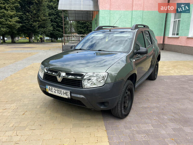 Серый Рено Дастер, объемом двигателя 1.5 л и пробегом 215 тыс. км за 8999 $, фото 5 на Automoto.ua