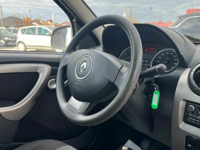 Сірий Рено Дастер, об'ємом двигуна 1.6 л та пробігом 111 тис. км за 8300 $, фото 15 на Automoto.ua