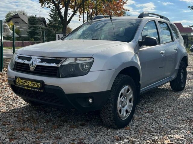 Сірий Рено Дастер, об'ємом двигуна 1.6 л та пробігом 111 тис. км за 8300 $, фото 2 на Automoto.ua