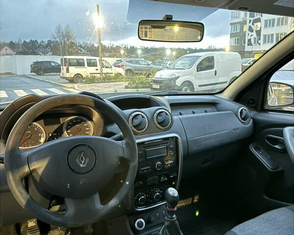 Сірий Рено Дастер, об'ємом двигуна 1.6 л та пробігом 162 тис. км за 8900 $, фото 5 на Automoto.ua
