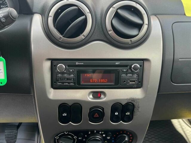 Сірий Рено Дастер, об'ємом двигуна 1.6 л та пробігом 111 тис. км за 8300 $, фото 11 на Automoto.ua