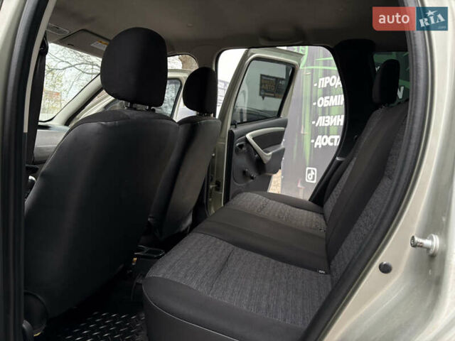 Сірий Рено Дастер, об'ємом двигуна 1.45 л та пробігом 297 тис. км за 8800 $, фото 12 на Automoto.ua