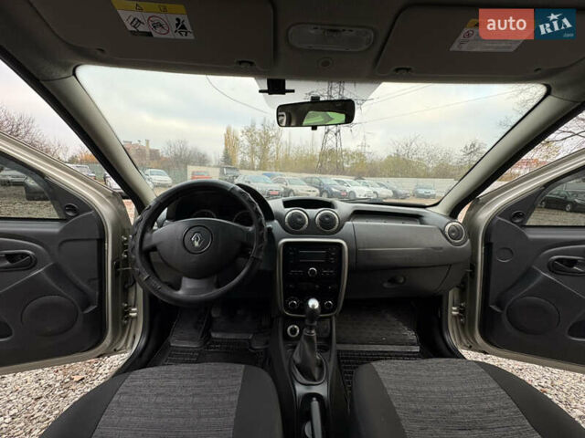 Сірий Рено Дастер, об'ємом двигуна 1.45 л та пробігом 297 тис. км за 8800 $, фото 13 на Automoto.ua