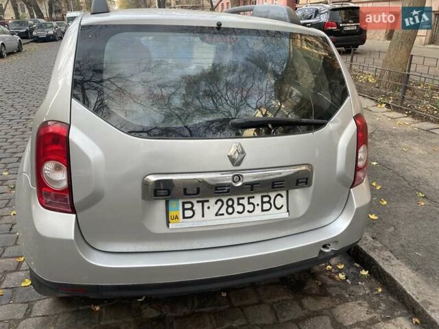 Серый Рено Дастер, объемом двигателя 1.6 л и пробегом 159 тыс. км за 8300 $, фото 3 на Automoto.ua