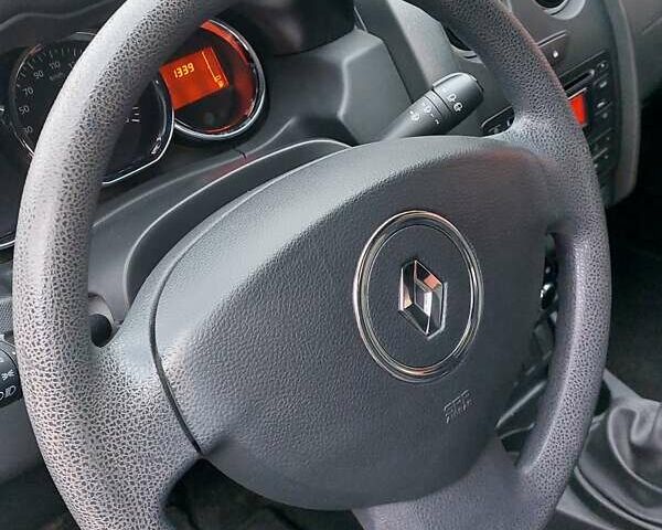 Серый Рено Дастер, объемом двигателя 1.46 л и пробегом 84 тыс. км за 11500 $, фото 5 на Automoto.ua