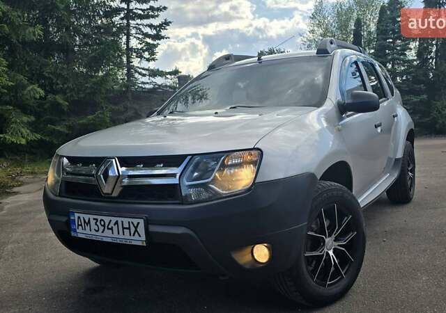 Серый Рено Дастер, объемом двигателя 1.46 л и пробегом 170 тыс. км за 9600 $, фото 21 на Automoto.ua