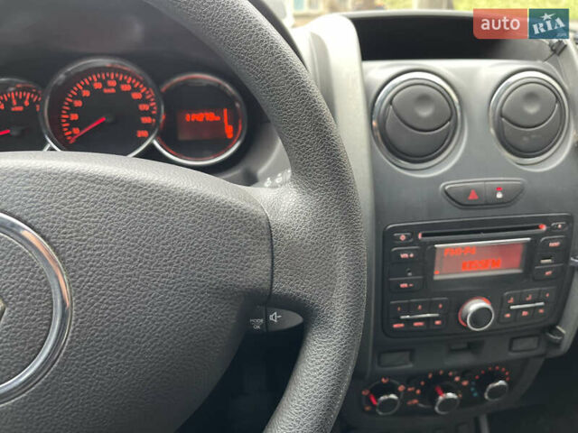 Серый Рено Дастер, объемом двигателя 1.5 л и пробегом 114 тыс. км за 10900 $, фото 27 на Automoto.ua