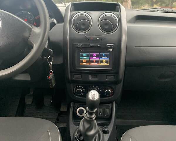 Серый Рено Дастер, объемом двигателя 1.46 л и пробегом 295 тыс. км за 9800 $, фото 11 на Automoto.ua